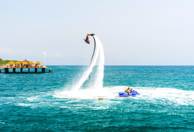 Wakeboarding and Flyboarding